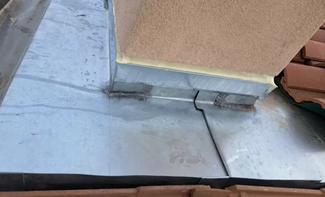 Rénovation d'un hébergement de cheminée à Tourzel-Ronzières, Issoire, Gwladys Poulnais