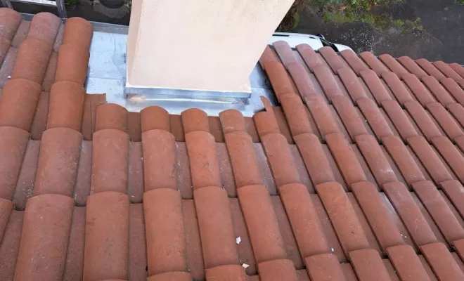 Rénovation d'un hébergement de cheminée à Tourzel-Ronzières, Issoire, Gwladys Poulnais